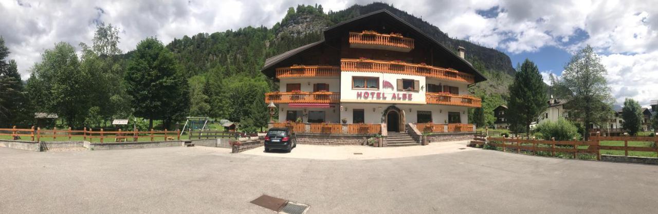 Hotel Albe Rocca Pietore Exterior foto